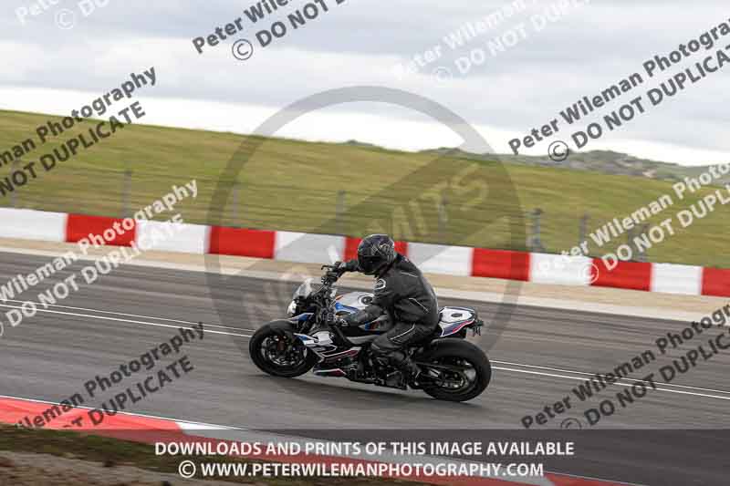 cadwell no limits trackday;cadwell park;cadwell park photographs;cadwell trackday photographs;enduro digital images;event digital images;eventdigitalimages;navarra;no limits trackdays;peter wileman photography;racing digital images;trackday digital images;trackday photos